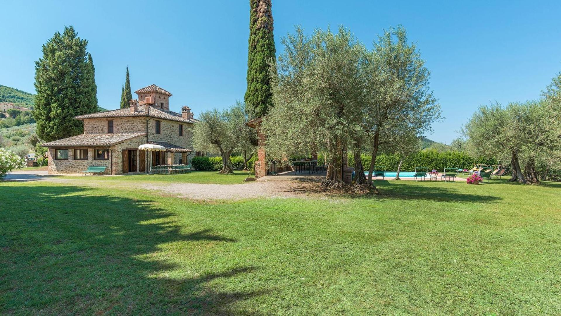 Agriturismo I Frati Пачиано Номер фото