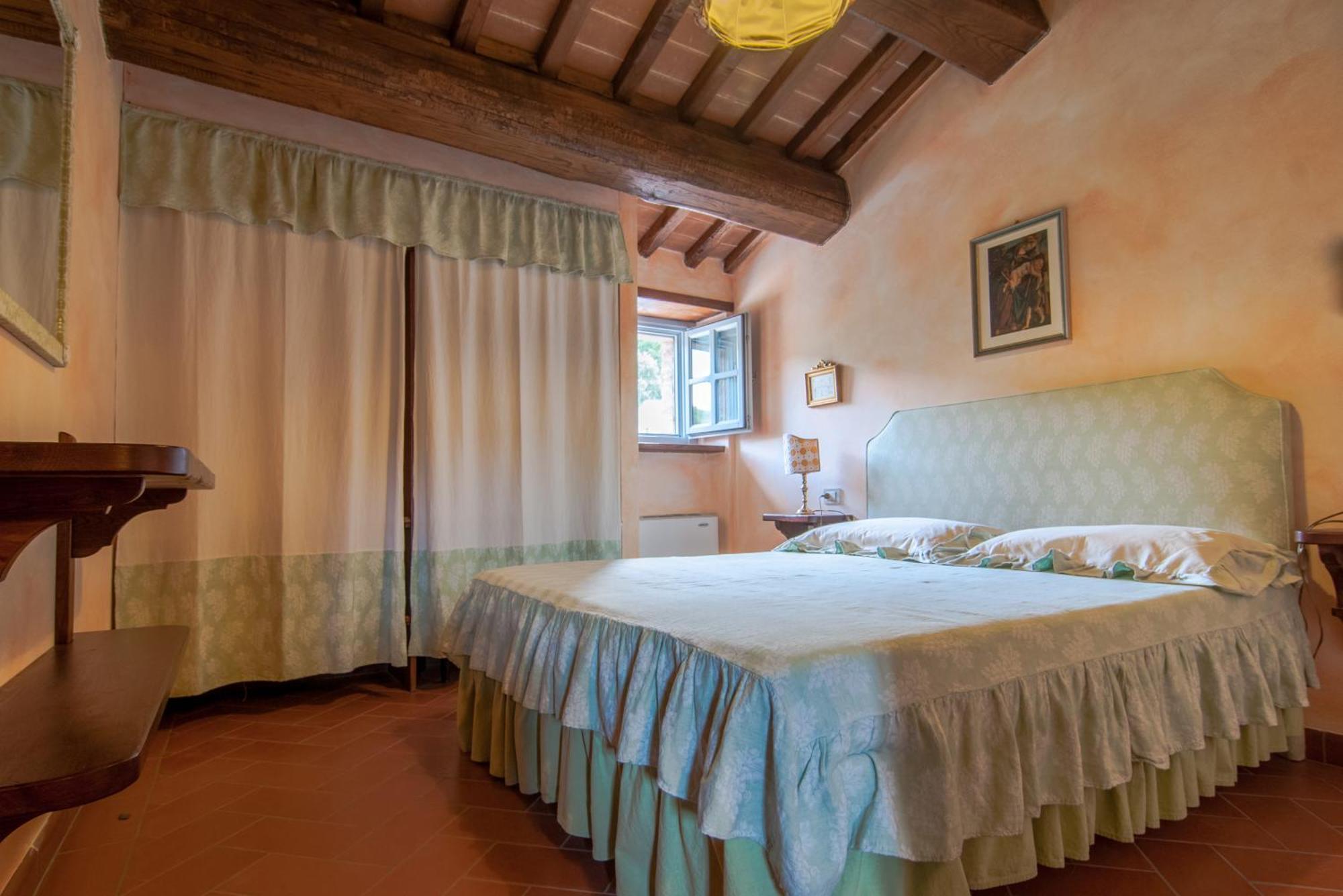 Agriturismo I Frati Пачиано Экстерьер фото